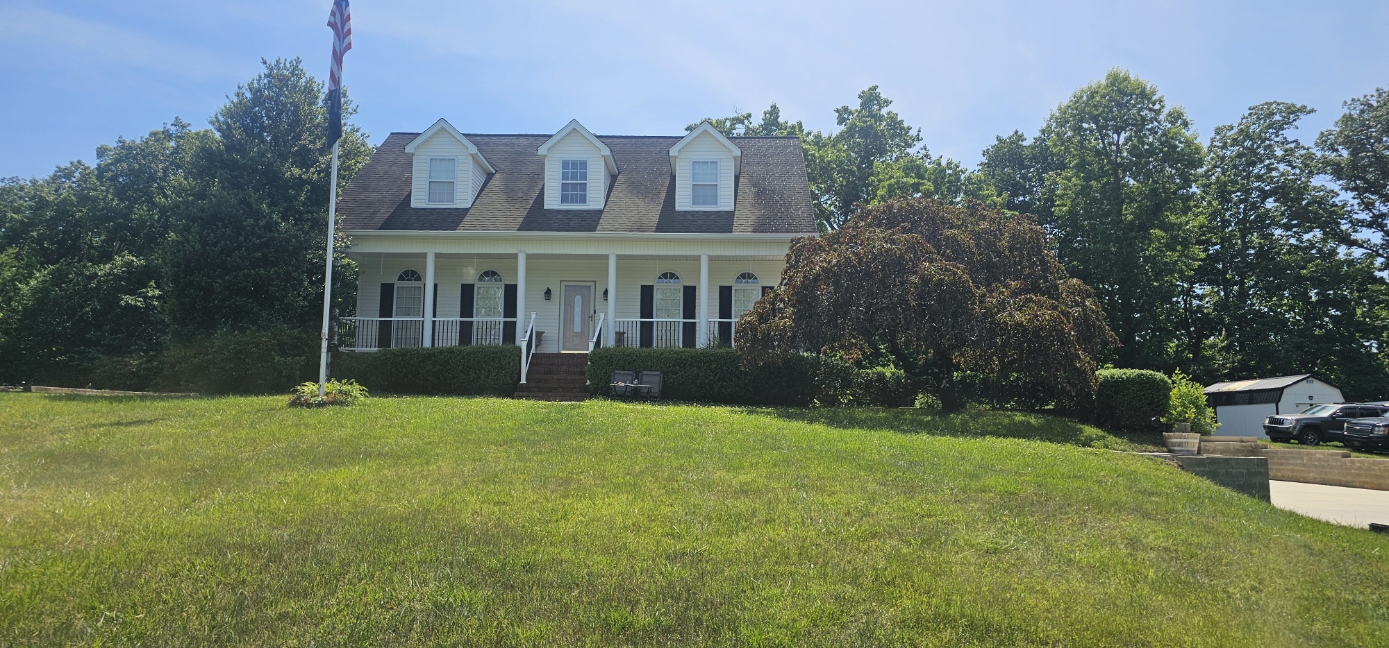 Top Quality House Wash and Pressure Washed Concrete in Smithville Tn